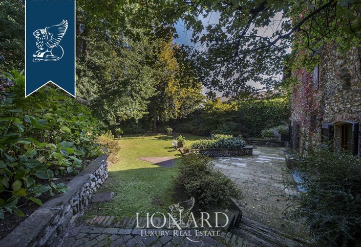 Image No.4-4 Bed Property for sale