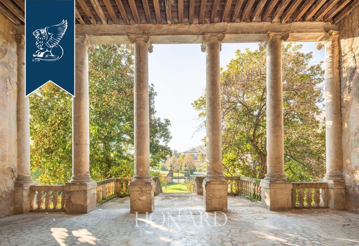 Image No.16-Villa for sale