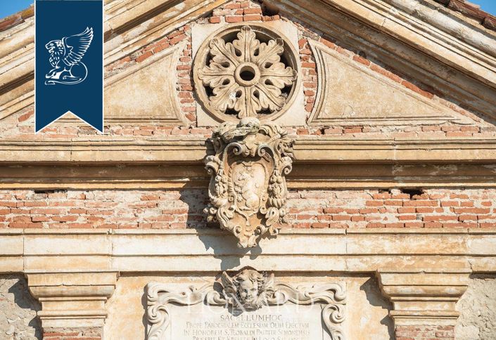 Image No.42-Villa for sale