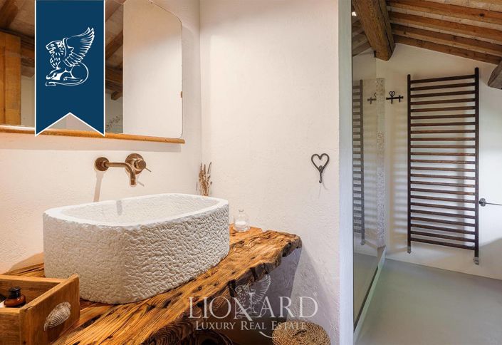 Image No.28-5 Bed Farmhouse for sale