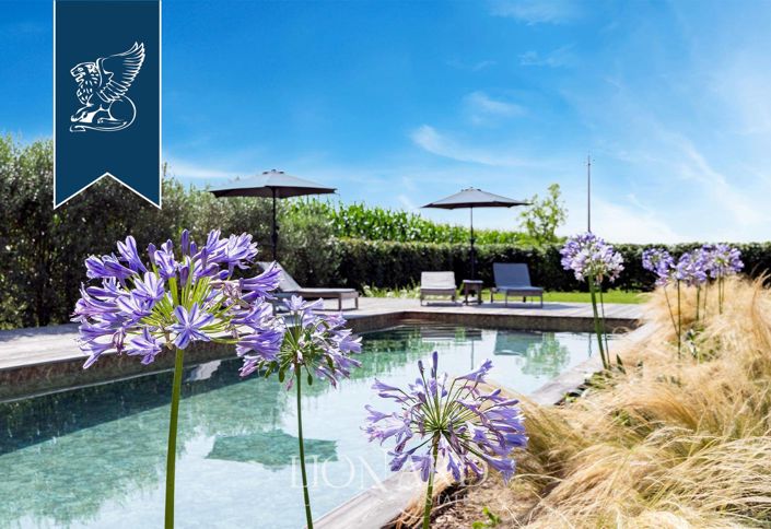 Image No.3-5 Bed Farmhouse for sale