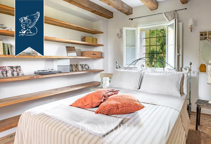 Image No.32-5 Bed Farmhouse for sale