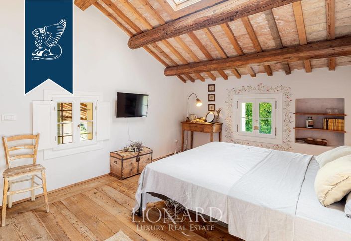 Image No.33-5 Bed Farmhouse for sale