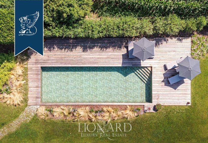 Image No.45-5 Bed Farmhouse for sale