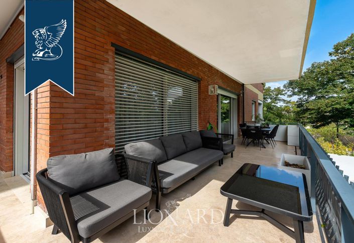 Image No.9-3 Bed Apartment for sale