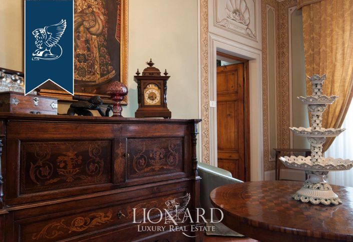 Image No.37-5 Bed Villa for sale