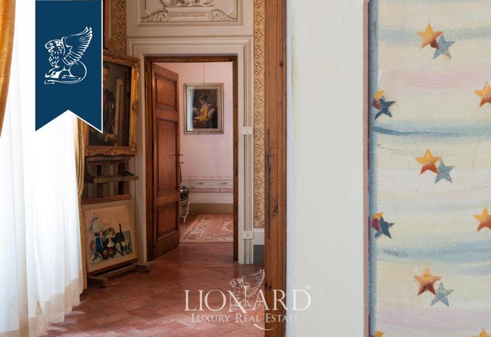 Image No.44-5 Bed Villa for sale