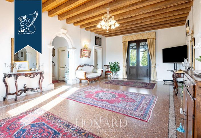 Image No.12-10 Bed Farmhouse for sale