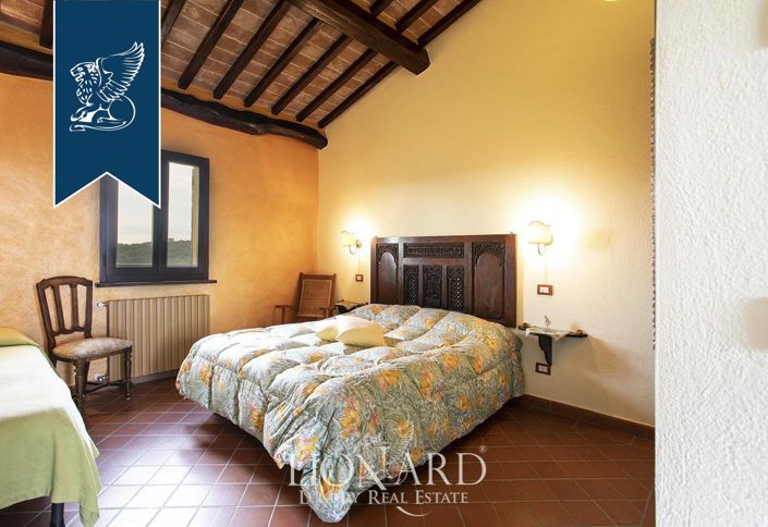 Image No.32-15 Bed Farmhouse for sale