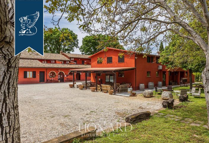 Image No.12-11 Bed Farmhouse for sale