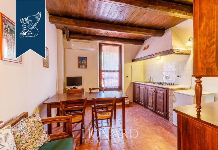 Image No.47-11 Bed Farmhouse for sale