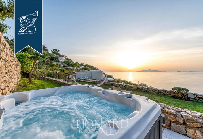 Image No.17-7 Bed Villa for sale