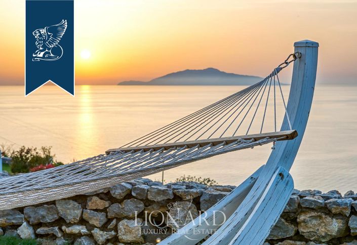 Image No.18-7 Bed Villa for sale