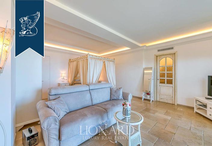 Image No.38-7 Bed Villa for sale