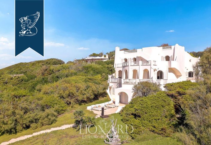 Image No.16-9 Bed Villa for sale