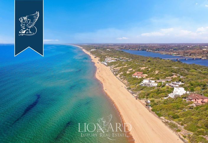 Image No.2-9 Bed Villa for sale