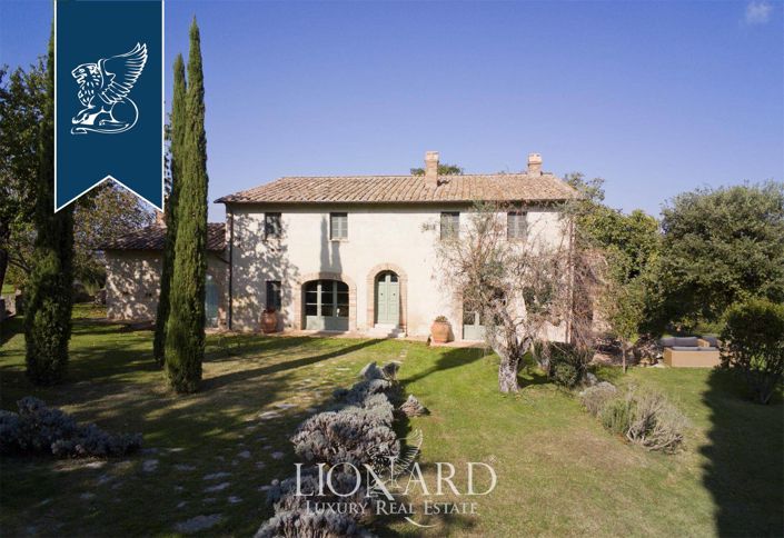 Image No.2-6 Bed Villa for sale