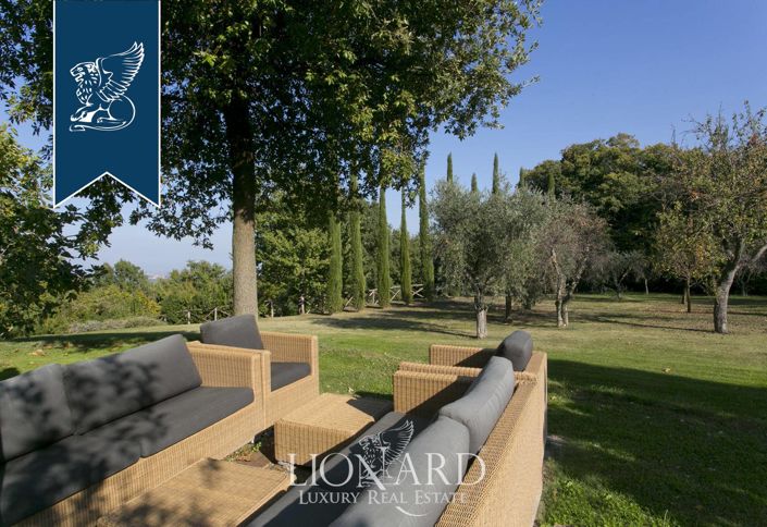 Image No.20-6 Bed Villa for sale