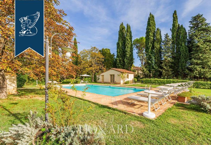 Image No.14-35 Bed Farmhouse for sale