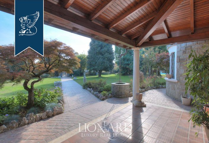 Image No.20-1 Bed Villa for sale