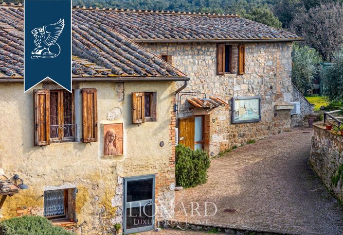 Image No.3-18 Bed Villa for sale