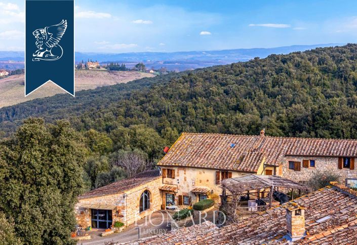 Image No.4-18 Bed Villa for sale