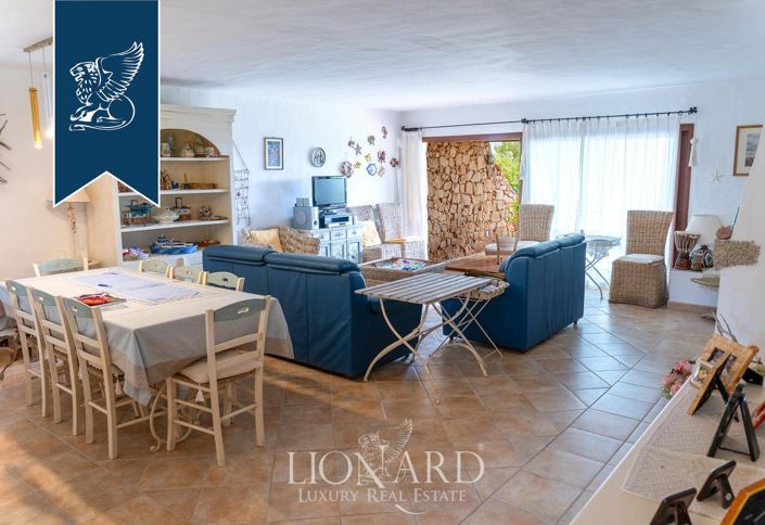 Image No.10-5 Bed Villa for sale