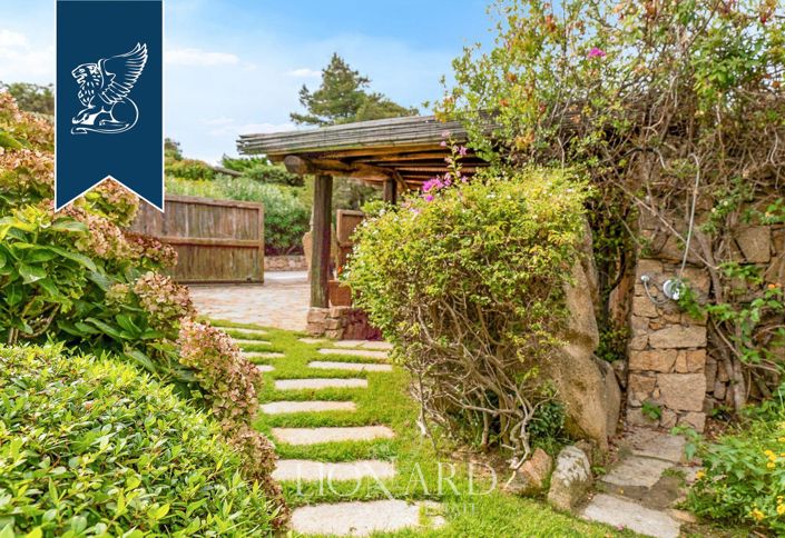 Image No.6-5 Bed Villa for sale