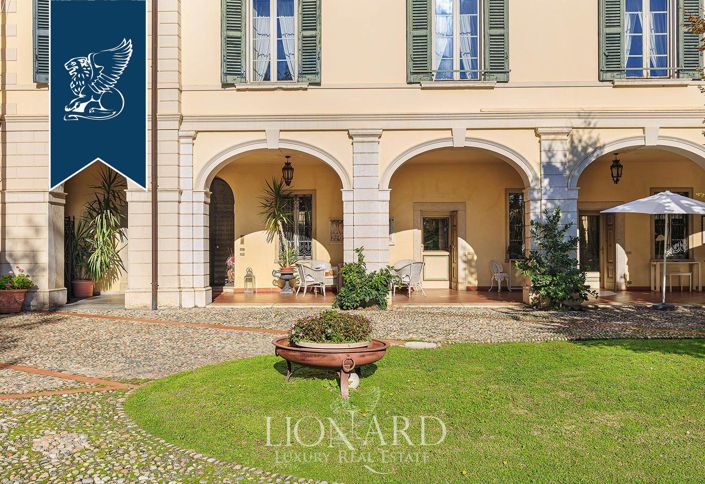 Image No.25-12 Bed Villa for sale