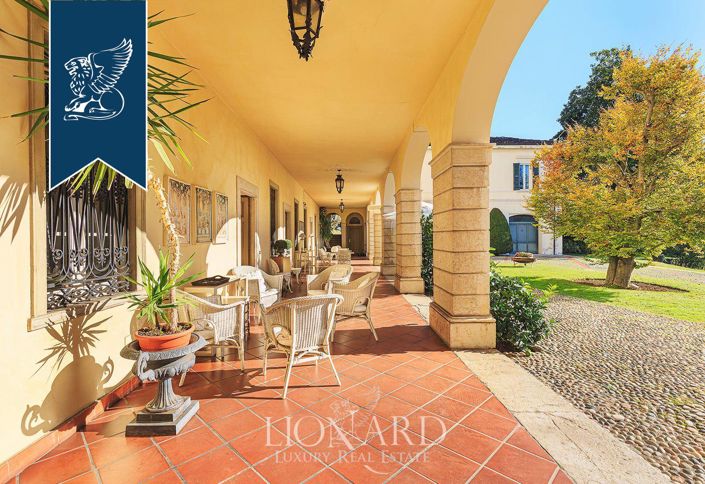 Image No.28-12 Bed Villa for sale