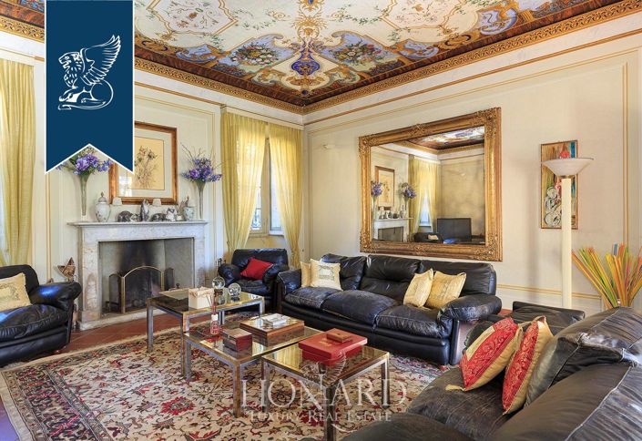 Image No.47-12 Bed Villa for sale