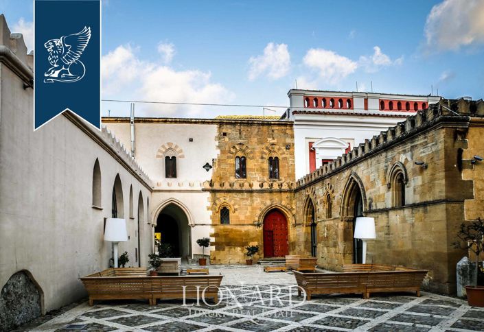 Image No.4-12 Bed Villa for sale