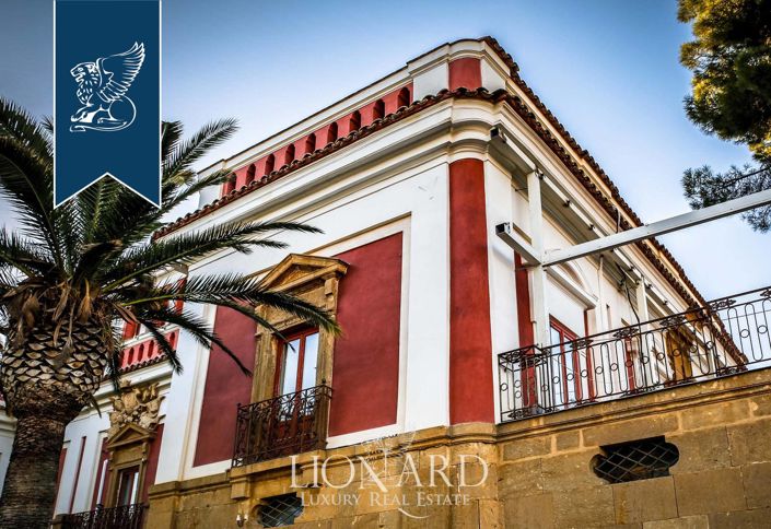 Image No.8-12 Bed Villa for sale