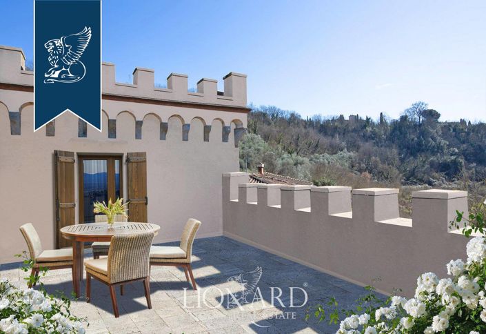 Image No.11-9 Bed Villa for sale