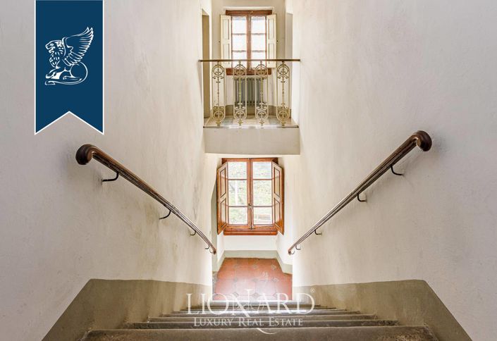 Image No.23-9 Bed Villa for sale