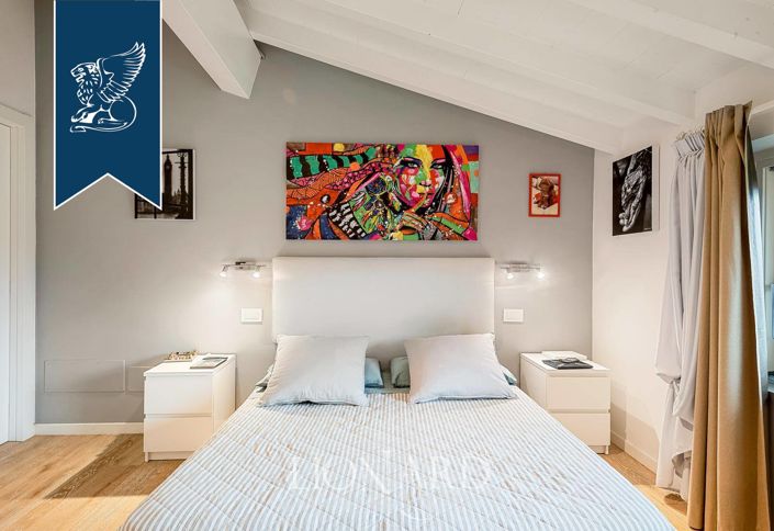 Image No.19-4 Bed Villa for sale