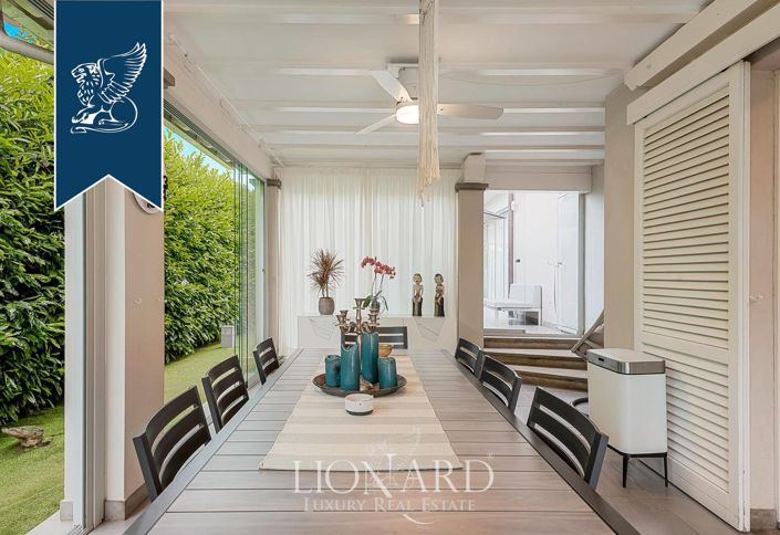 Image No.4-4 Bed Villa for sale