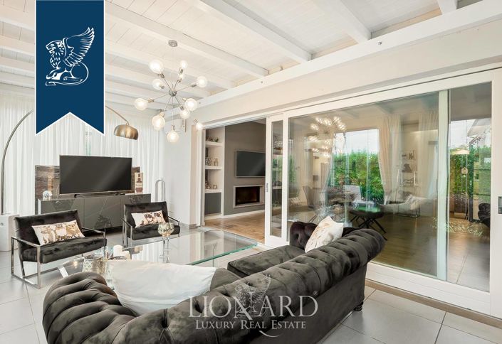 Image No.8-4 Bed Villa for sale