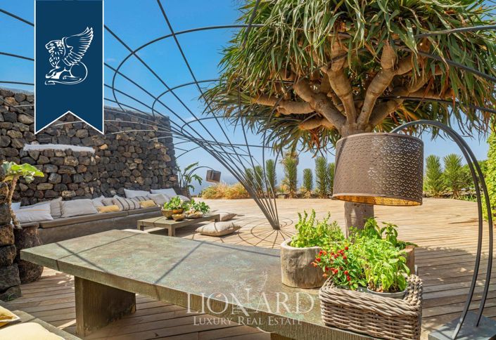 Image No.18-2 Bed Villa for sale