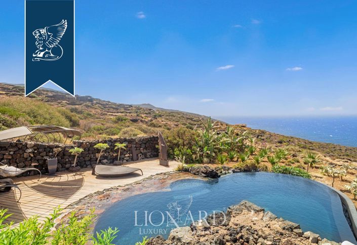 Image No.5-2 Bed Villa for sale