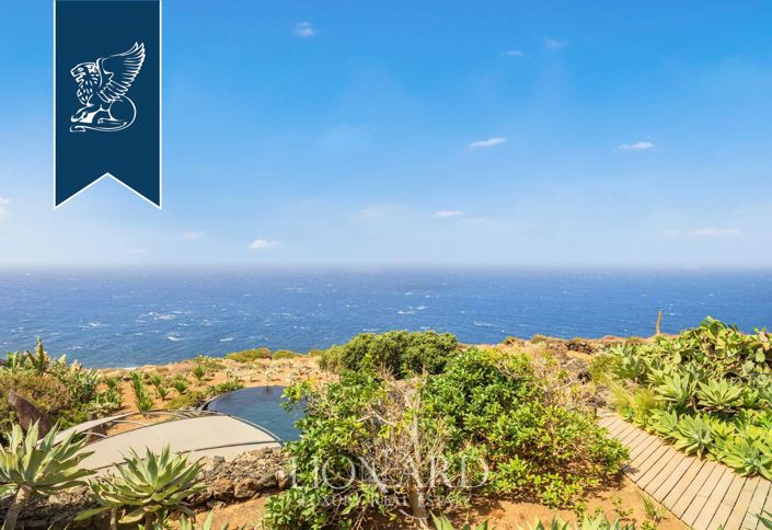 Image No.8-2 Bed Villa for sale