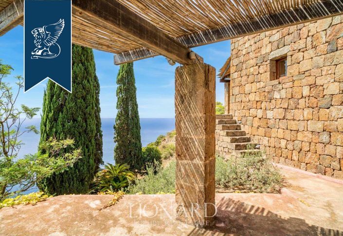 Image No.12-5 Bed Villa for sale