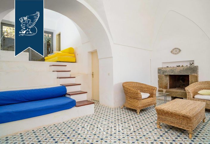 Image No.17-5 Bed Villa for sale