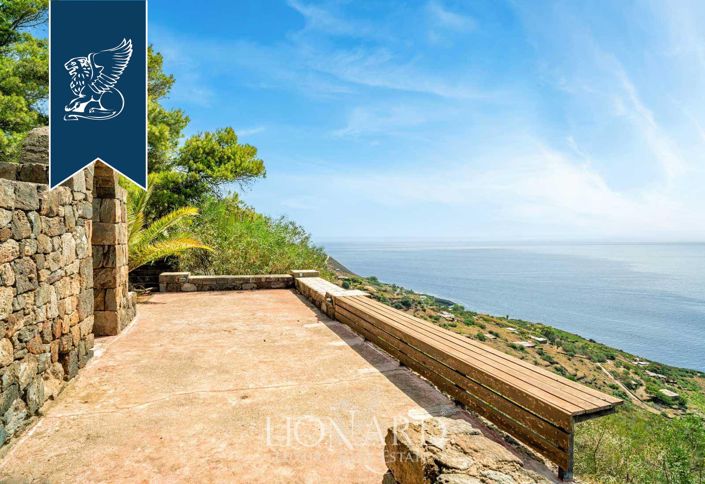 Image No.20-5 Bed Villa for sale