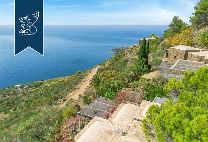 Image No.5-5 Bed Villa for sale