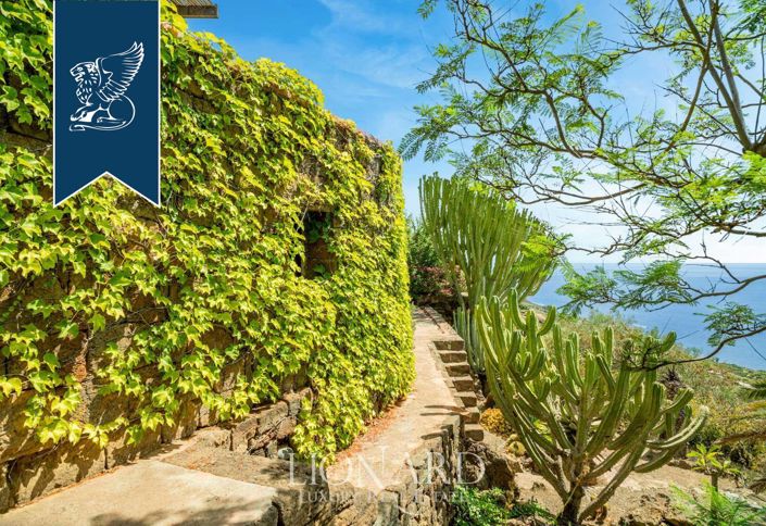 Image No.6-5 Bed Villa for sale