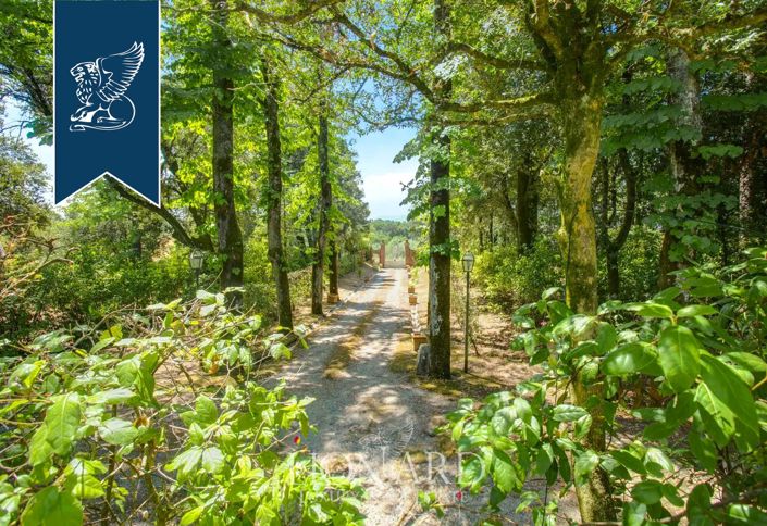 Image No.7-10 Bed Villa for sale