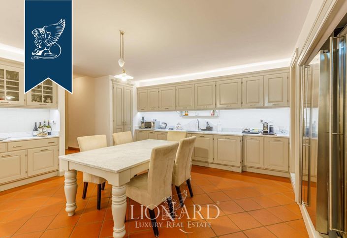 Image No.16-5 Bed Apartment for sale