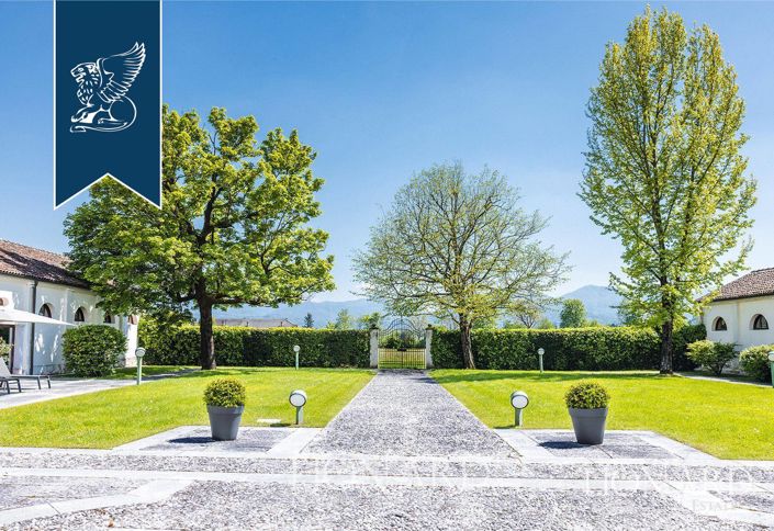 Image No.11-12 Bed Villa for sale