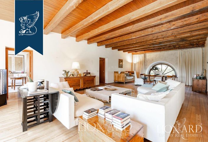 Image No.21-12 Bed Villa for sale